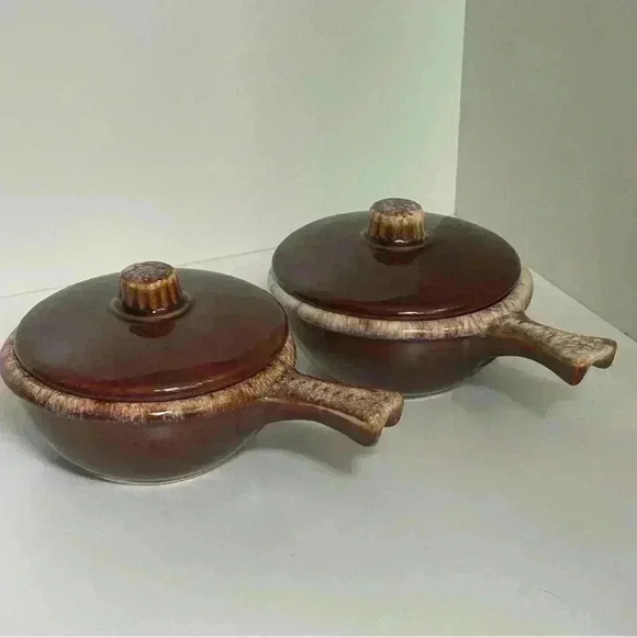 Set  of two vintage Hull Pottery brown drip glaze French onion soup bowls - Picture 2 of 8